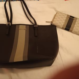 Michael kors purse and wallet